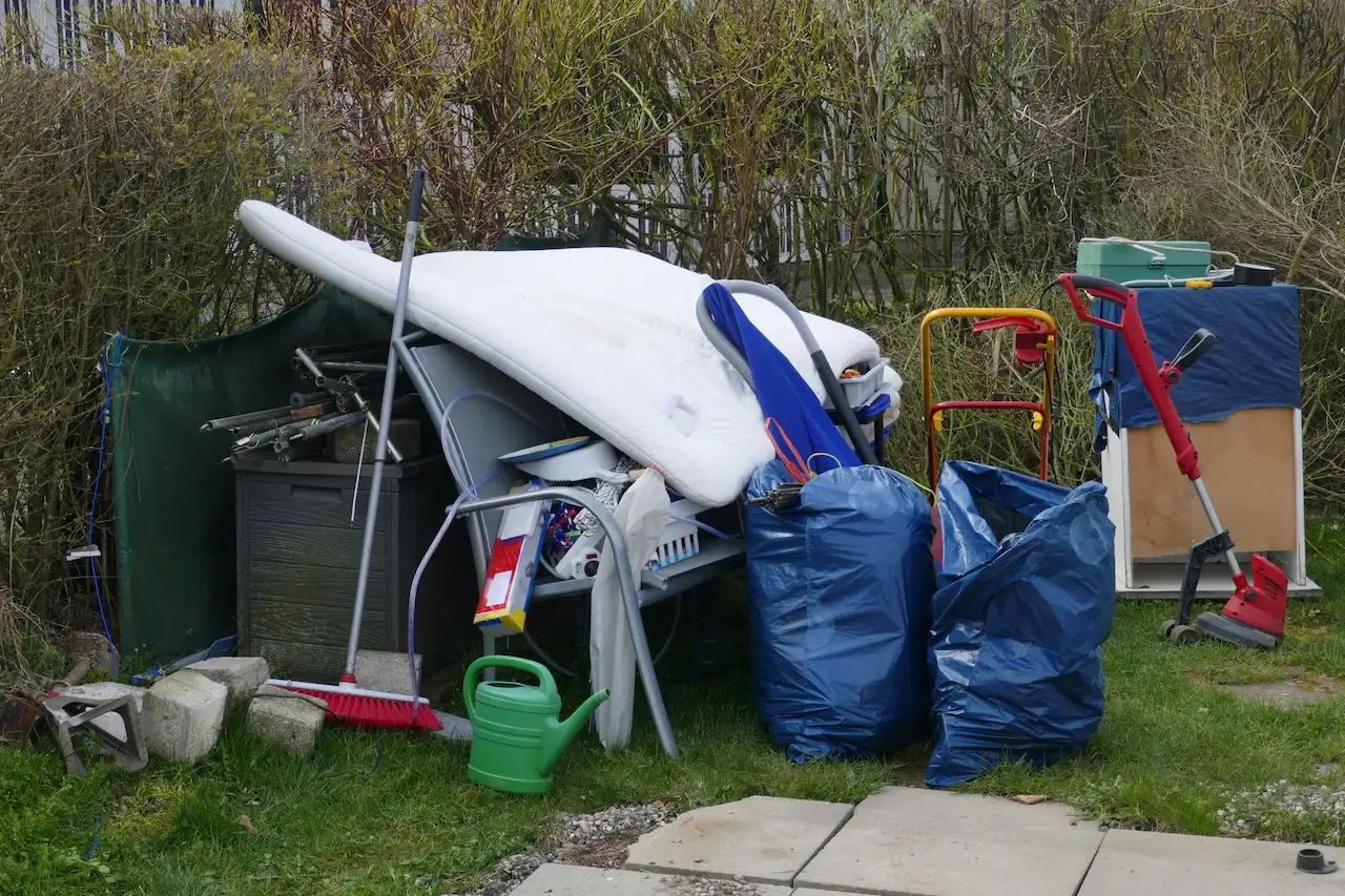 Birregurra Stress Free Rubbish Removal, Rubbish, Rubble and Scraps in the Backyard