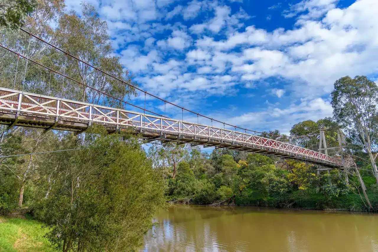 Bridge in the Boathousen Kew