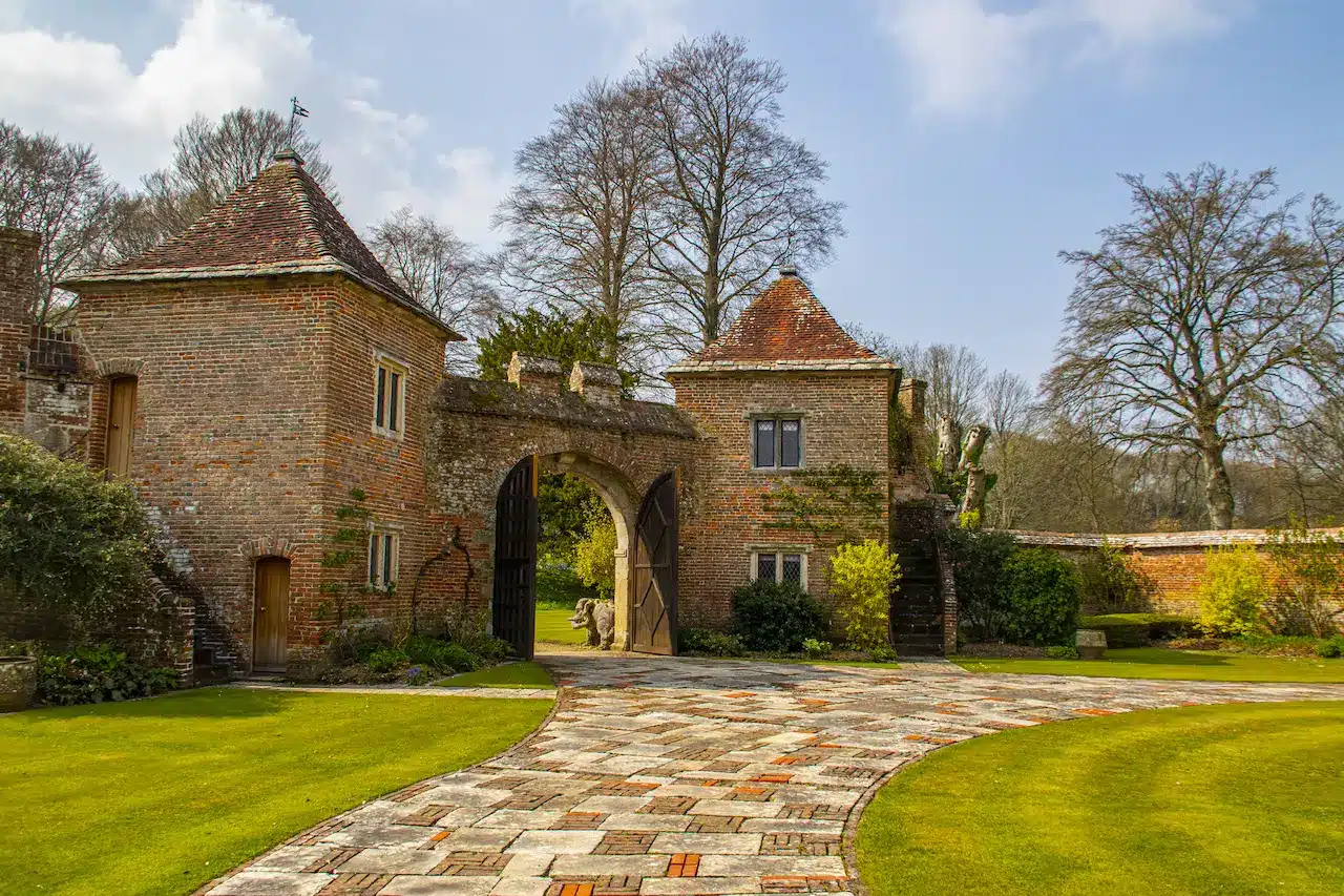 Entrance of Cranbourne West House