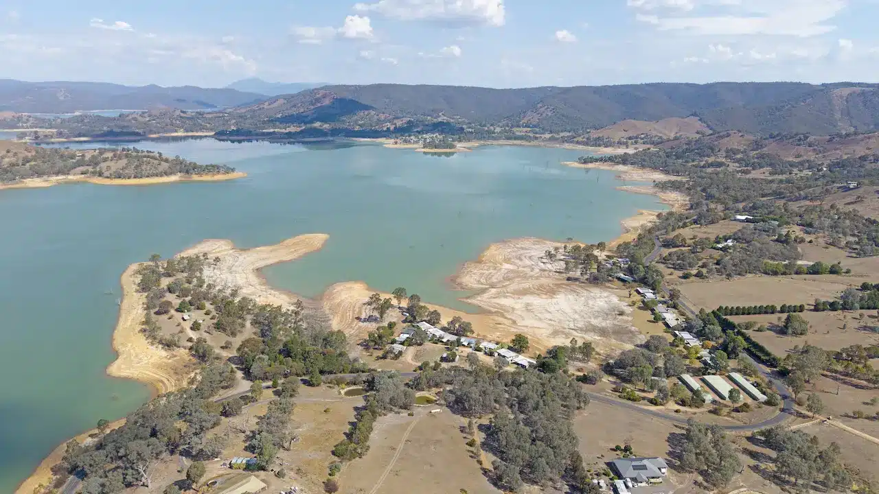 Lake Eildon and the Victorian Town of Bonnie Doon